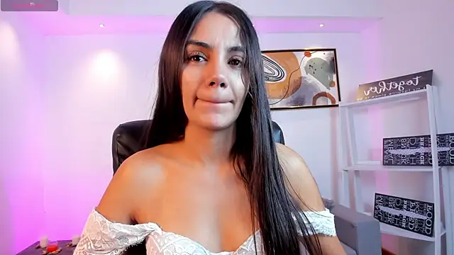 Snapshot of martina_mancini chatting on June 20, 2026, 11:37 am martina mancini online show from June 20, 2026, 11:37 am