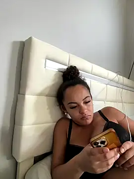 Snapshot of Lalionne58 chatting on September 16, 2025, 9:54 am Lalionne58 online show from September 16, 2025, 9:54 am