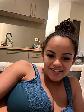 Snapshot of Lalionne58 chatting on October 23, 2025, 6:17 pm Lalionne58 online show from October 23, 2025, 6:17 pm