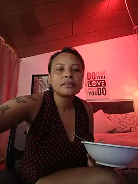 Snapshot of Dominik_girl chatting on June 19, 2026, 7:20 pm Dominik girl online show from June 19, 2026, 7:20 pm