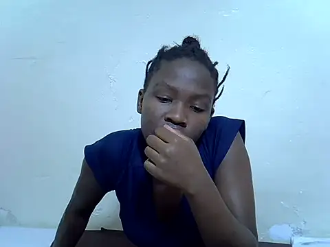Snapshot of drowllie chatting on June 2, 2026, 3:17 am drowllie online show from June 2, 2026, 3:17 am