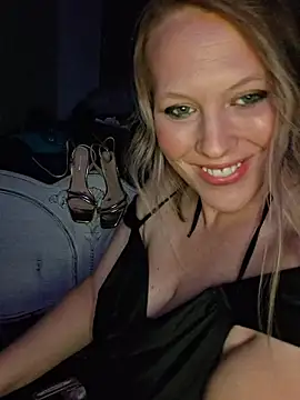 Cumonkatie online show from March 21, 2026, 7:09 am