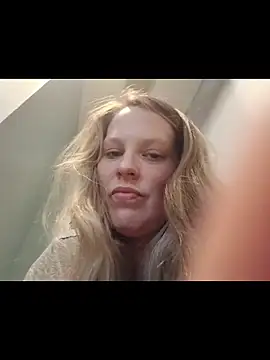 Cumonkatie online show from March 6, 2026, 5:41 pm