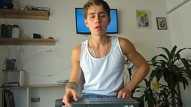 manucute 23  online show from February 5, 2026, 3:30 pm