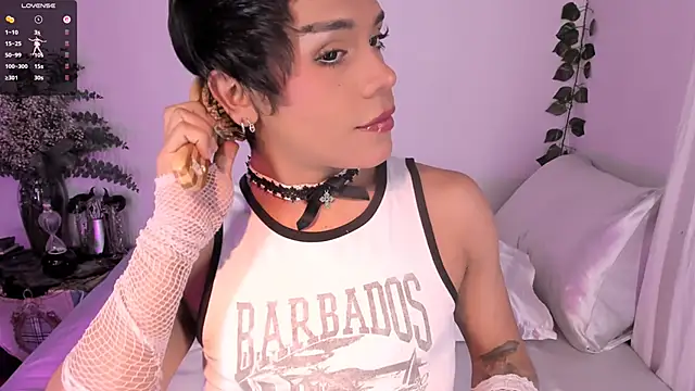 Snapshot of Danigio chatting on November 8, 2025, 4:05 am Danigio online show from November 8, 2025, 4:05 am