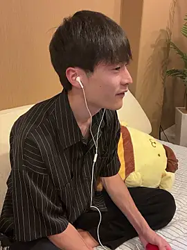 Snapshot of IroManager chatting on October 27, 2025, 1:56 pm IroManager online show from October 27, 2025, 1:56 pm