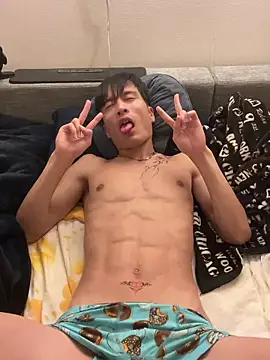 Snapshot of IroManager chatting on October 18, 2025, 11:01 am IroManager online show from October 18, 2025, 11:01 am