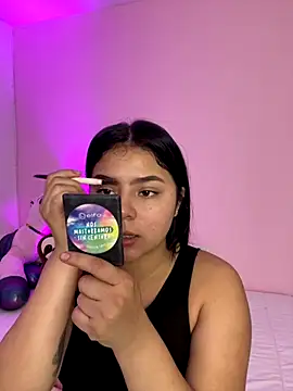 Oriana Guzman online show from November 4, 2025, 1:31 am