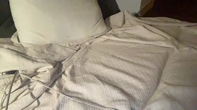 XK-Sandro online show from December 18, 2024, 10:02 pm