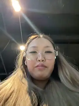 Snapshot of Aiko_Yumi chatting on October 26, 2025, 6:30 pm Aiko Yumi online show from October 26, 2025, 6:30 pm