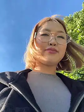 Aiko Yumi online show from June 10, 2026, 4:08 pm