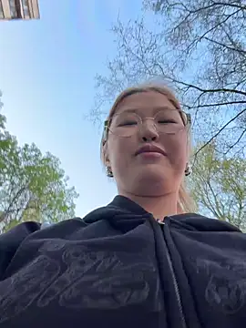 Aiko Yumi online show from May 8, 2026, 5:28 pm