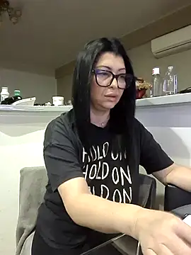 Milf Abigail online show from October 20, 2025, 1:29 am