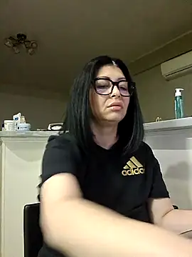 Milf Abigail online show from May 4, 2026, 2:37 am