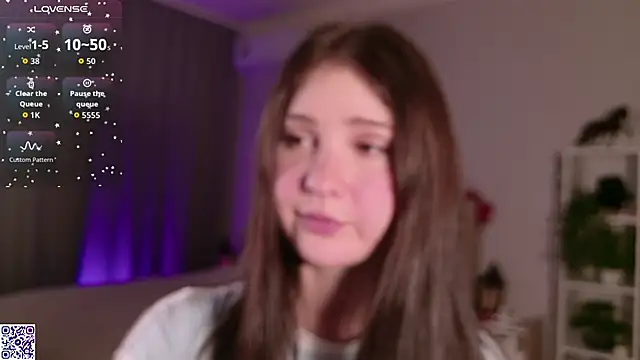 Snapshot of LeraKit chatting on October 13, 2025, 2:40 pm LeraKit online show from October 13, 2025, 2:40 pm