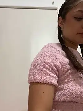 Snapshot of Alicia_ALICIA chatting on October 15, 2025, 7:33 pm Alicia ALICIA online show from October 15, 2025, 7:33 pm