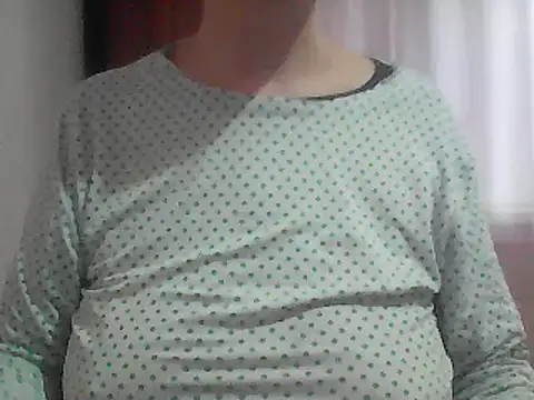 Snapshot of AnaXBerry chatting on February 14, 2026, 6:35 am AnaXBerry online show from February 14, 2026, 6:35 am