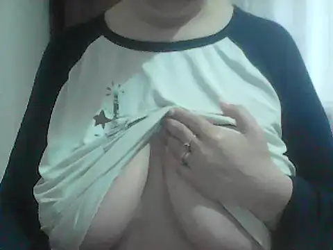 Snapshot of AnaXBerry chatting on March 17, 2026, 7:00 am AnaXBerry online show from March 17, 2026, 7:00 am