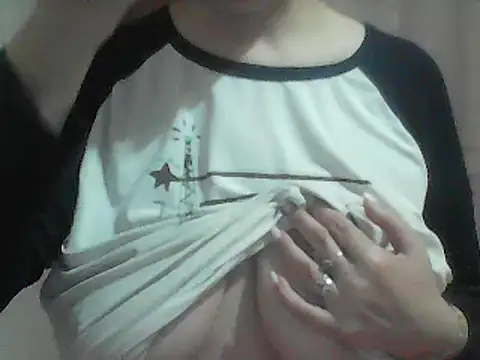 Snapshot of AnaXBerry chatting on March 16, 2026, 5:59 pm AnaXBerry online show from March 16, 2026, 5:59 pm