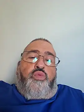 polla calientes47 online show from December 16, 2025, 3:27 pm