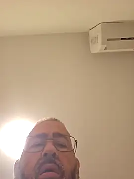 polla calientes47 online show from November 20, 2025, 4:18 pm