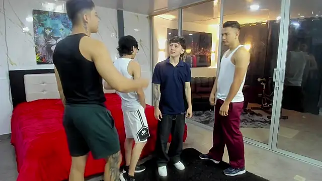 Snapshot of badguyss_bisex chatting on March 11, 2026, 11:37 am badguyss bisex online show from March 11, 2026, 11:37 am