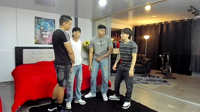 Snapshot of badguyss_bisex chatting on February 25, 2026, 11:32 am badguyss bisex online show from February 25, 2026, 11:32 am