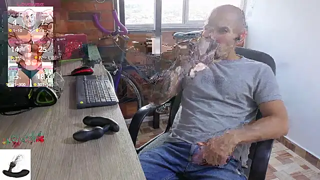 Snapshot of Marck_Muscle chatting on June 4, 2026, 10:14 pm Marck Muscle online show from June 4, 2026, 10:14 pm