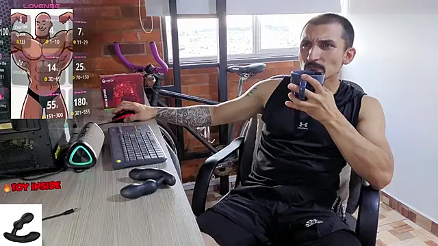 Snapshot of Marck_Muscle chatting on June 25, 2026, 9:53 pm Marck Muscle online show from June 25, 2026, 9:53 pm