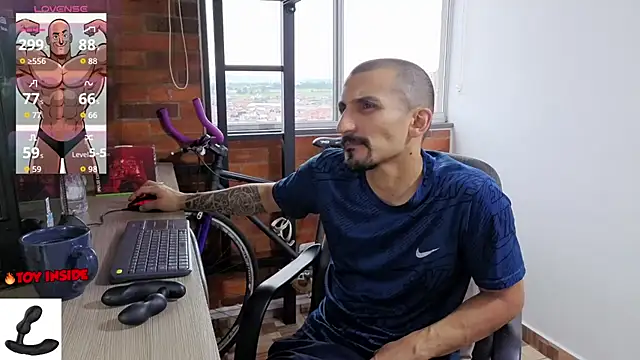 Snapshot of Marck_Muscle chatting on June 9, 2026, 10:33 pm Marck Muscle online show from June 9, 2026, 10:33 pm