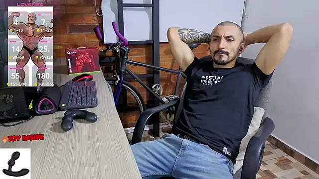 Snapshot of Marck_Muscle chatting on June 7, 2026, 2:28 am Marck Muscle online show from June 7, 2026, 2:28 am