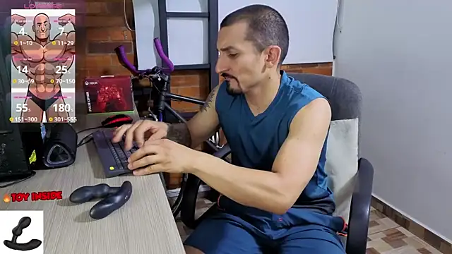 Snapshot of Marck_Muscle chatting on June 20, 2026, 12:26 am Marck Muscle online show from June 20, 2026, 12:26 am
