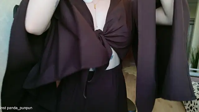 Snapshot of Neko_Kimiko chatting on May 5, 2026, 10:51 am Neko Kimiko online show from May 5, 2026, 10:51 am