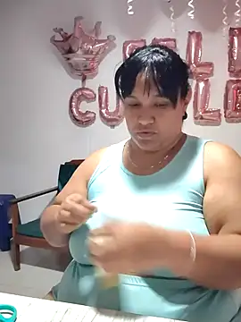 Snapshot of Mia_Adell_11 chatting on February 14, 2025, 6:45 am Mia Adell 11 online show from February 14, 2025, 6:45 am