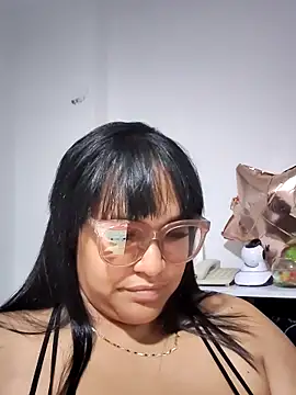 Snapshot of Mia_Adell_11 chatting on February 18, 2025, 5:09 am Mia Adell 11 online show from February 18, 2025, 5:09 am