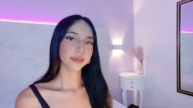 Snapshot of AbrilBrent chatting on October 24, 2025, 7:35 pm AbrilBrent online show from October 24, 2025, 7:35 pm