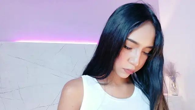 Snapshot of AbrilBrent chatting on October 9, 2025, 7:58 pm AbrilBrent online show from October 9, 2025, 7:58 pm