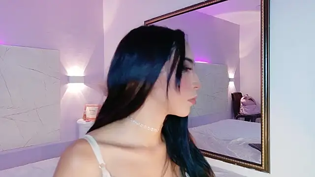 Snapshot of AbrilBrent chatting on November 8, 2025, 7:50 pm AbrilBrent online show from November 8, 2025, 7:50 pm