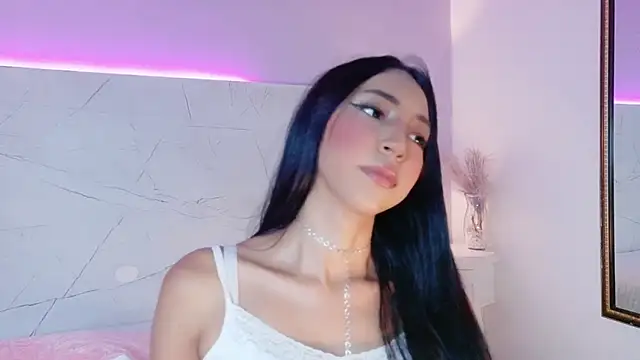 Snapshot of AbrilBrent chatting on November 4, 2025, 7:50 pm AbrilBrent online show from November 4, 2025, 7:50 pm