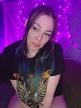 Snapshot of EverlyEster chatting on March 22, 2026, 10:11 pm EverlyEster online show from March 22, 2026, 10:11 pm