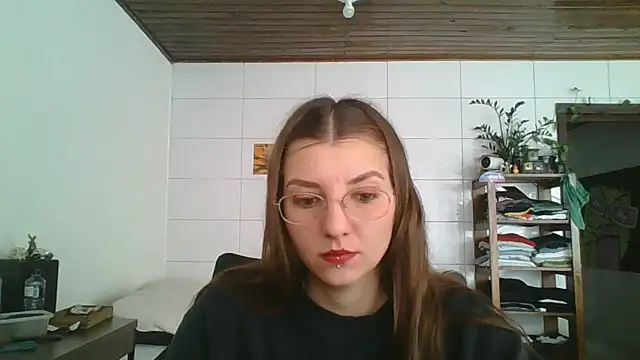 SweetyBabyDemon online show from October 10, 2025, 1:34 pm