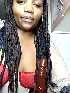 Snapshot of ThaBundaa chatting on October 26, 2025, 7:47 pm ThaBundaa online show from October 26, 2025, 7:47 pm