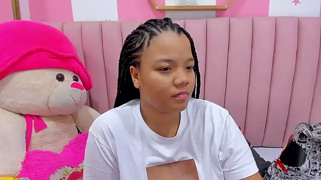 ISABELLA 020 online show from October 9, 2025, 11:55 am