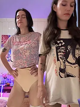 Snapshot of Heart_Ass chatting on October 24, 2025, 6:23 am Heart Ass online show from October 24, 2025, 6:23 am