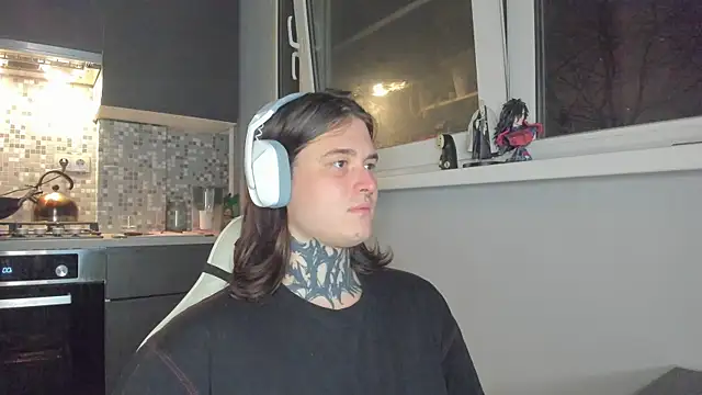  torfin  online show from March 8, 2025, 3:28 am