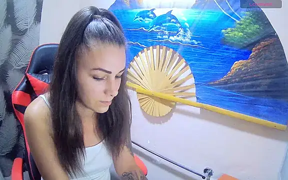 Snapshot of Catbaby32 chatting on October 17, 2025, 8:32 pm Catbaby32 online show from October 17, 2025, 8:32 pm