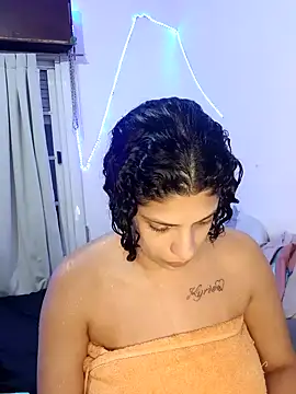 Snapshot of Shura_xxxBig chatting on November 9, 2025, 2:15 am Shura xxxBig online show from November 9, 2025, 2:15 am