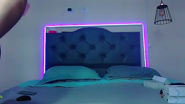 Kim clark1 online show from October 24, 2025, 3:44 pm