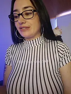 preetypeach online show from February 10, 2026, 7:57 pm