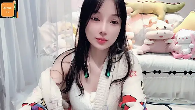 Snapshot of AKiKi711 chatting on October 31, 2025, 4:47 pm AKiKi711 online show from October 31, 2025, 4:47 pm